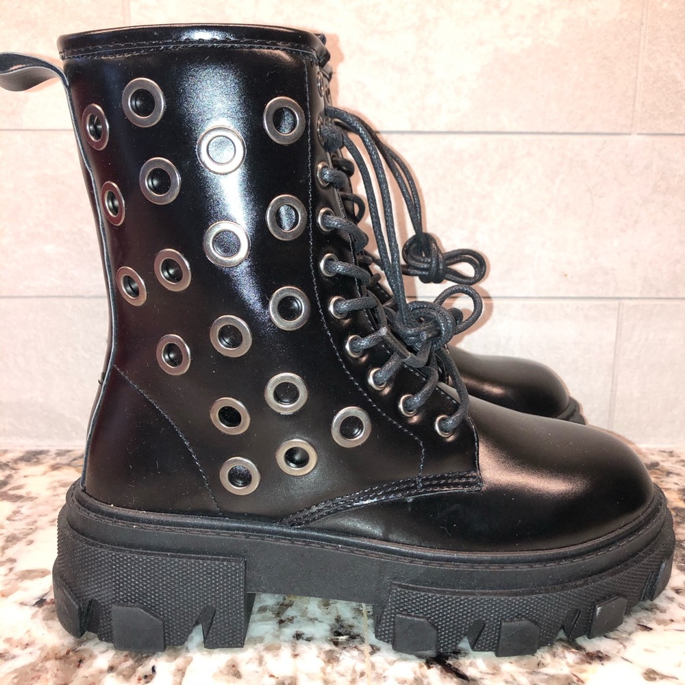 RARE DK x YOKI Blk Grommet Combat Boots - NWOT